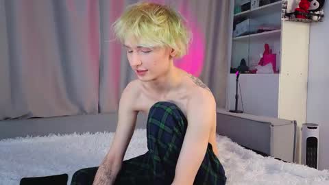 Kessy online show from December 17, 2025, 12:27 am