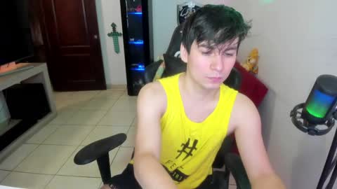 Kevin online show from April 25, 2026, 11:35 pm