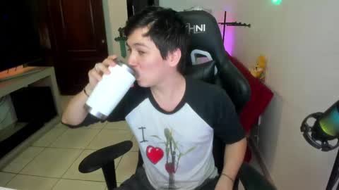 Kevin online show from April 28, 2026, 11:32 pm