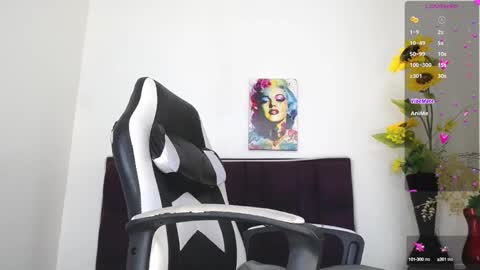 Snapshot of kevin__max_ chatting on March 8, 2025, 7:09 pm Kev online show from March 8, 2025, 7:09 pm