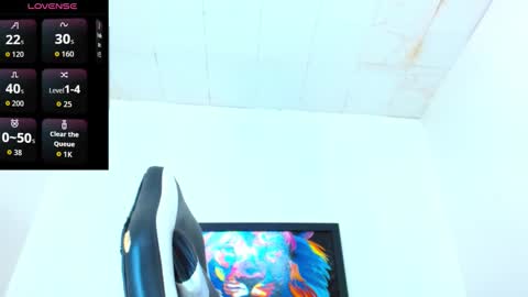 Snapshot of kevin__max_ chatting on October 25, 2025, 7:19 pm Kev online show from October 25, 2025, 7:19 pm