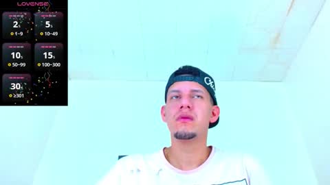 Snapshot of kevin__max_ chatting on October 26, 2025, 1:17 pm Kev online show from October 26, 2025, 1:17 pm