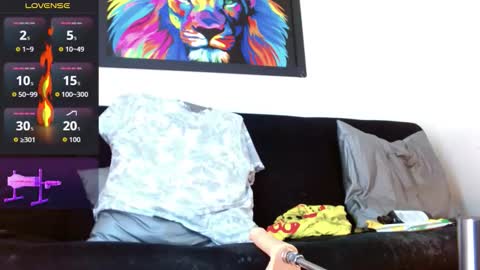 Snapshot of kevin__max_ chatting on November 15, 2025, 7:21 pm Kev online show from November 15, 2025, 7:21 pm