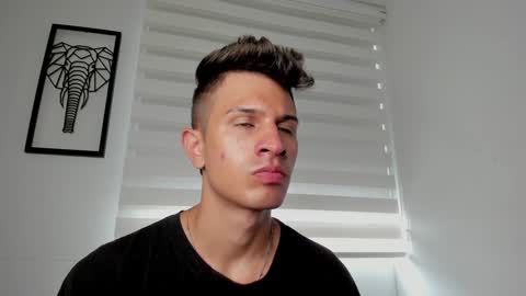 Snapshot of kevin_ahs1 chatting on January 24, 2025, 3:13 pm Kevin Ahs online show from January 24, 2025, 3:13 pm