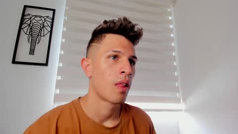 Snapshot of kevin_ahs1 chatting on February 5, 2025, 3:31 pm Kevin Ahs online show from February 5, 2025, 3:31 pm