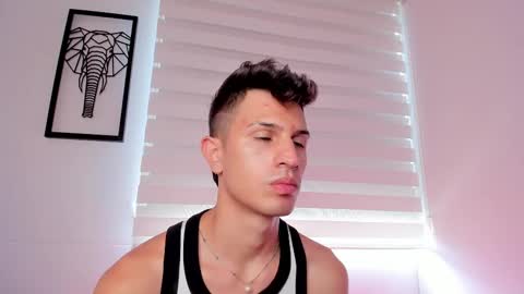 Snapshot of kevin_ahs1 chatting on February 24, 2025, 2:58 pm Kevin Ahs online show from February 24, 2025, 2:58 pm