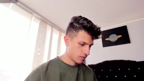 Snapshot of kevin_ahs1 chatting on September 16, 2025, 5:58 pm Kevin Ahs online show from September 16, 2025, 5:58 pm