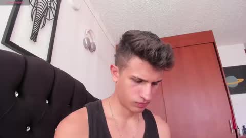 Snapshot of kevin_ahs1 chatting on November 14, 2025, 7:23 pm Kevin Ahs online show from November 14, 2025, 7:23 pm