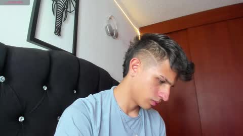 Snapshot of kevin_ahs1 chatting on November 27, 2025, 9:28 pm Kevin Ahs online show from November 27, 2025, 9:28 pm