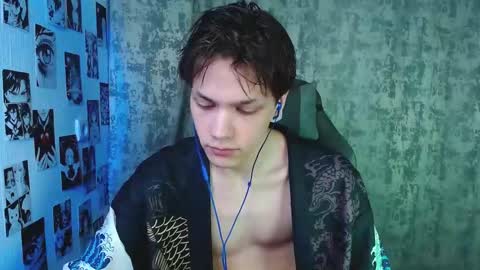 Kevin online show from November 14, 2025, 4:44 am