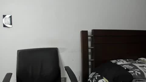 Snapshot of kevin_malone22 chatting on December 14, 2025, 11:53 pm kevin_malone22 online show from December 14, 2025, 11:53 pm