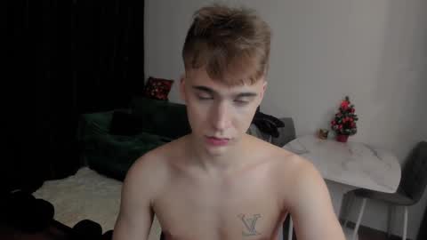 Snapshot of kevin_martin8 chatting on December 17, 2024, 1:29 am Kevin Martin online show from December 17, 2024, 1:29 am