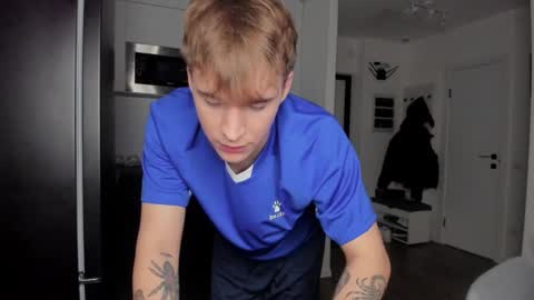 Snapshot of kevin_martin8 chatting on February 1, 2025, 1:02 am Kevin Martin online show from February 1, 2025, 1:02 am