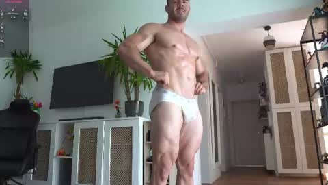 Snapshot of kevinandresxx chatting on July 9, 2026, 9:24 am Kevin online show from July 9, 2026, 9:24 am