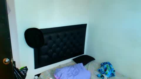 Snapshot of kevinkewma chatting on June 20, 2026, 11:24 am kevinkewma online show from June 20, 2026, 11:24 am