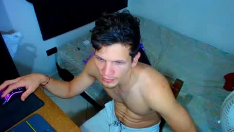 Snapshot of kevinkewma chatting on July 24, 2026, 10:24 am kevinkewma online show from July 24, 2026, 10:24 am