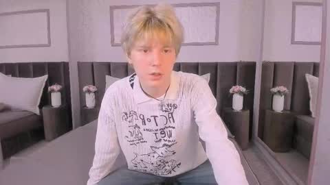 Kevin online show from October 21, 2025, 2:40 pm