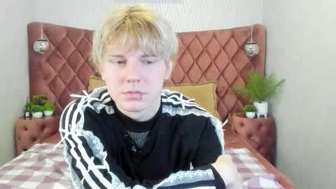 Kevin online show from October 24, 2025, 3:08 pm