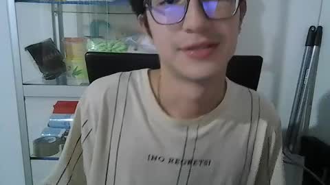 Snapshot of kevintdx chatting on September 18, 2025, 2:57 am kevintdx online show from September 18, 2025, 2:57 am