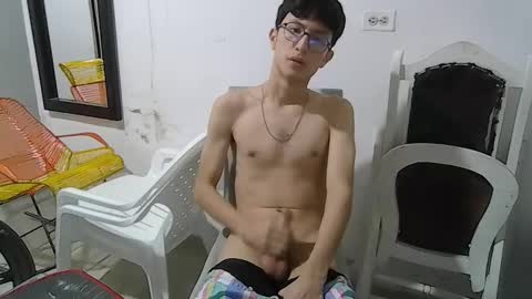 Snapshot of kevintdx chatting on November 14, 2025, 4:22 am kevintdx online show from November 14, 2025, 4:22 am