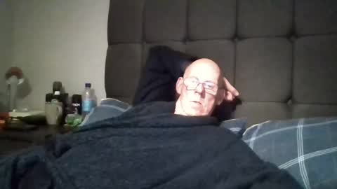 kevlooking4sez online show from July 16, 2026, 11:44 pm