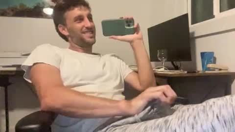 Snapshot of kevs363 chatting on December 8, 2024, 6:22 am kevs363 online show from December 8, 2024, 6:22 am