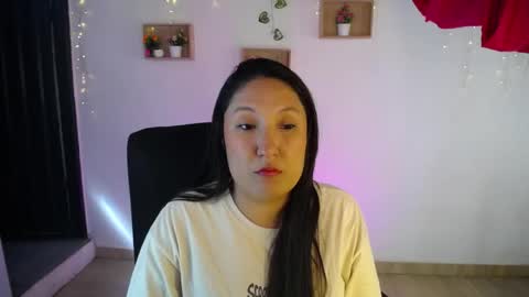 keyla_92 online show from May 23, 2026, 1:48 pm