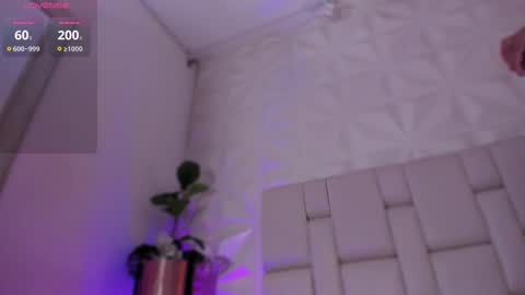 Snapshot of keyla_lage chatting on February 5, 2025, 6:04 pm keyla_lage online show from February 5, 2025, 6:04 pm