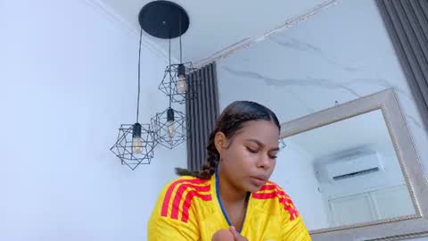 Snapshot of keyla_mejia chatting on June 27, 2026, 12:10 pm Keyla online show from June 27, 2026, 12:10 pm