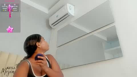 Snapshot of keyla_mejia chatting on July 11, 2026, 12:08 pm Keyla online show from July 11, 2026, 12:08 pm