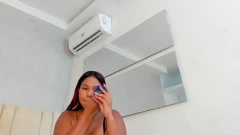 Snapshot of keyla_mejia chatting on July 22, 2026, 12:08 pm Keyla online show from July 22, 2026, 12:08 pm