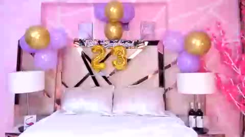Keyla noa online show from April 22, 2026, 11:34 am