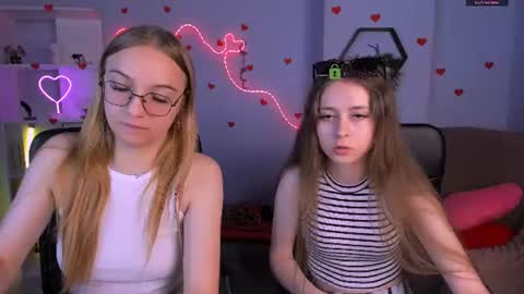 Snapshot of keylas_moan chatting on June 18, 2026, 5:41 am Keylas online show from June 18, 2026, 5:41 am