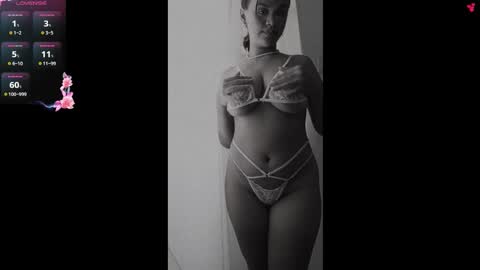Snapshot of keyli_sweet chatting on January 11, 2026, 9:42 pm Keyla online show from January 11, 2026, 9:42 pm
