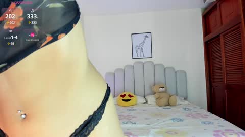 Snapshot of keylly_cute chatting on December 18, 2024, 2:32 am keylly online show from December 18, 2024, 2:32 am