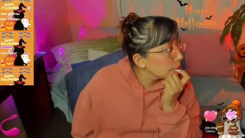 Snapshot of keyt_foxxx chatting on October 23, 2025, 4:01 am Danna Sofia online show from October 23, 2025, 4:01 am