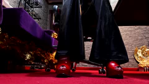 Snapshot of khaleesidomme chatting on December 19, 2024, 8:23 am Khaleesi online show from December 19, 2024, 8:23 am