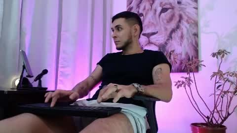 KhalicaN online show from May 2, 2026, 4:17 am