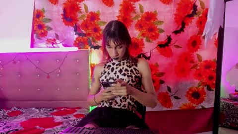 Khandyz online show from October 26, 2025, 6:14 pm