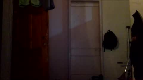 Snapshot of kharrileddie1 chatting on May 28, 2026, 4:43 am kharrileddie1 online show from May 28, 2026, 4:43 am