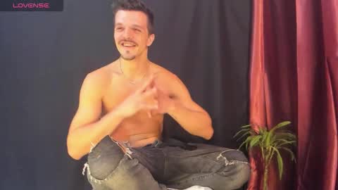 Snapshot of khatarsis2000 chatting on February 3, 2026, 6:22 am DonyBrown online show from February 3, 2026, 6:22 am