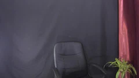 Snapshot of khatarsis2000 chatting on March 6, 2026, 7:38 am DonyBrown online show from March 6, 2026, 7:38 am