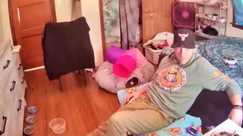 KevKev online show from March 1, 2026, 5:04 pm