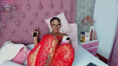 Khelany Isyy  online show from December 22, 2025, 2:47 pm