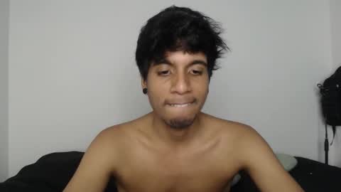 khevinlopezonig online show from November 19, 2025, 10:21 pm