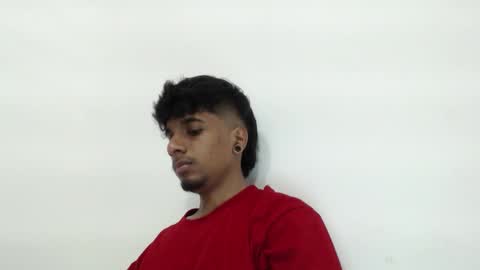 khevinlopezonig online show from December 23, 2025, 12:52 am