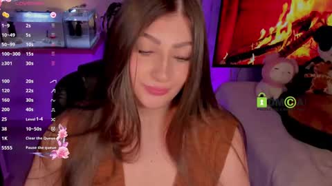 Snapshot of khionebesset chatting on December 29, 2024, 8:55 am Khi. online show from December 29, 2024, 8:55 am