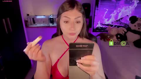 Snapshot of khionebesset chatting on January 16, 2025, 7:28 am Khi. online show from January 16, 2025, 7:28 am