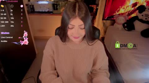 Snapshot of khionebesset chatting on February 14, 2025, 1:29 pm Khi. online show from February 14, 2025, 1:29 pm