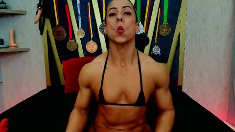 Snapshot of khloe_rossich chatting on June 6, 2026, 6:01 pm online show from June 6, 2026, 6:01 pm